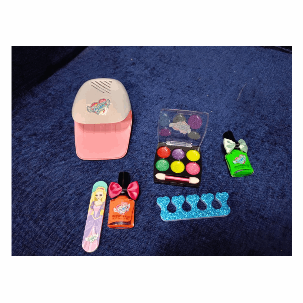 مكباج مكياج وماكينه منكير على كارت